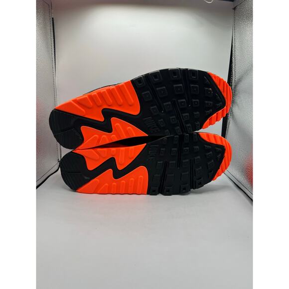 Nike Air Max 90 “Smoke Grey Hyper Crimson”size 14 men’s